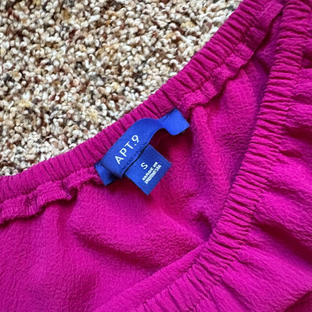 Violet Ruffled Chiffon Top NWOT - Picture 2 of 2